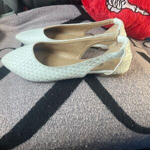 Elegant Woven Flats in white
